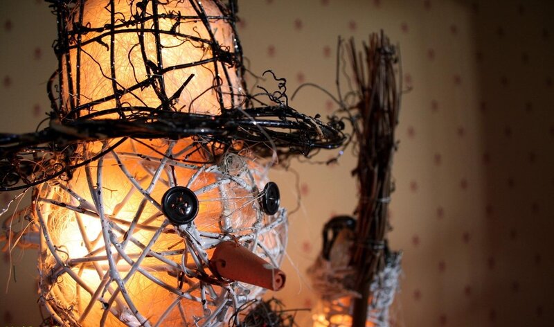 Woven Snowman Figure