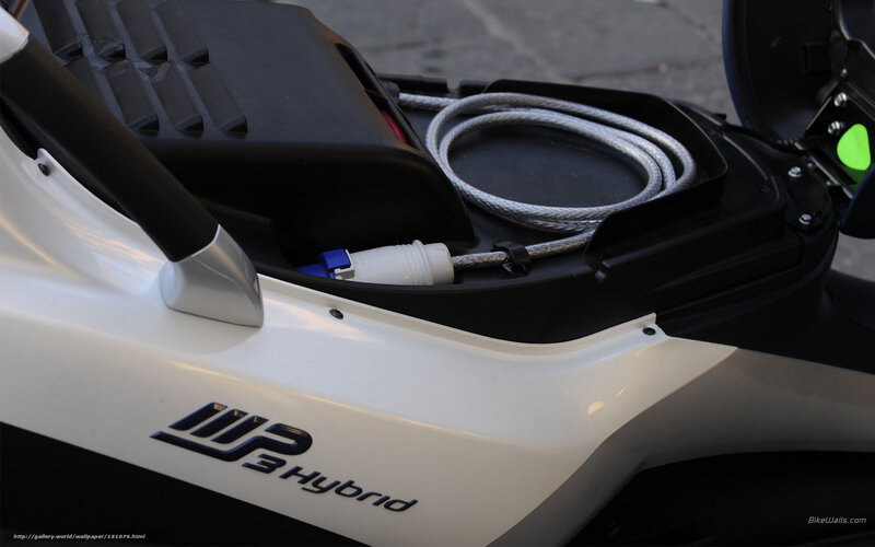 WP3 Hybrid scooter charging