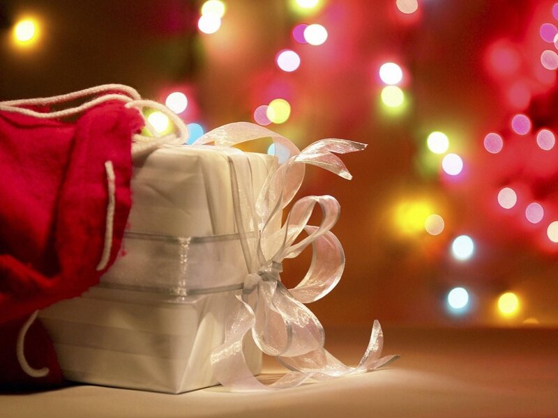 Wrapped Gift with Ribbon — White
