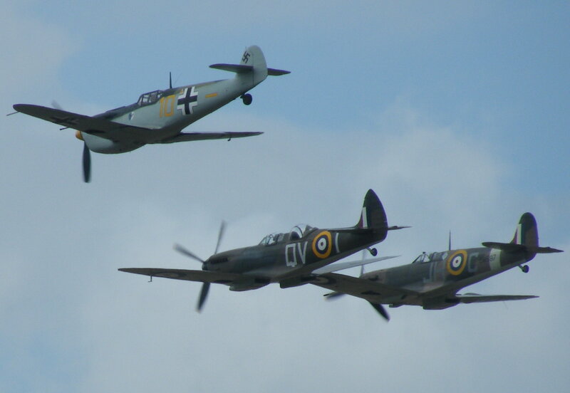 WWII planes in formation