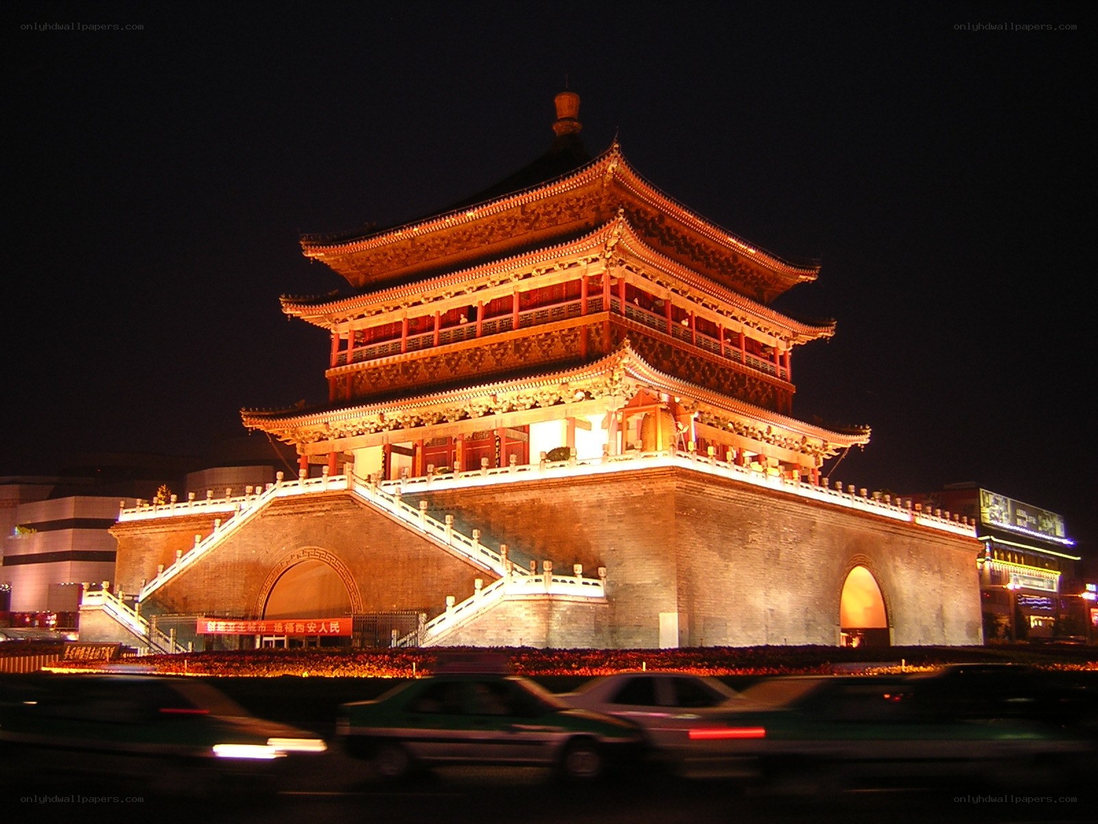 Xi'an Bell Tower at night