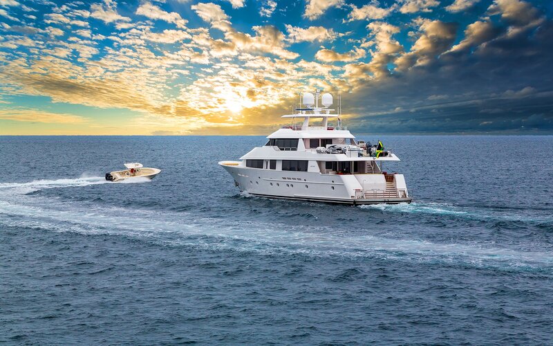 Yacht and Speedboat