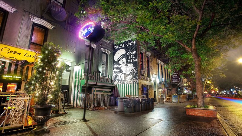 Yaffa Cafe at Night — Green, Nocturnal