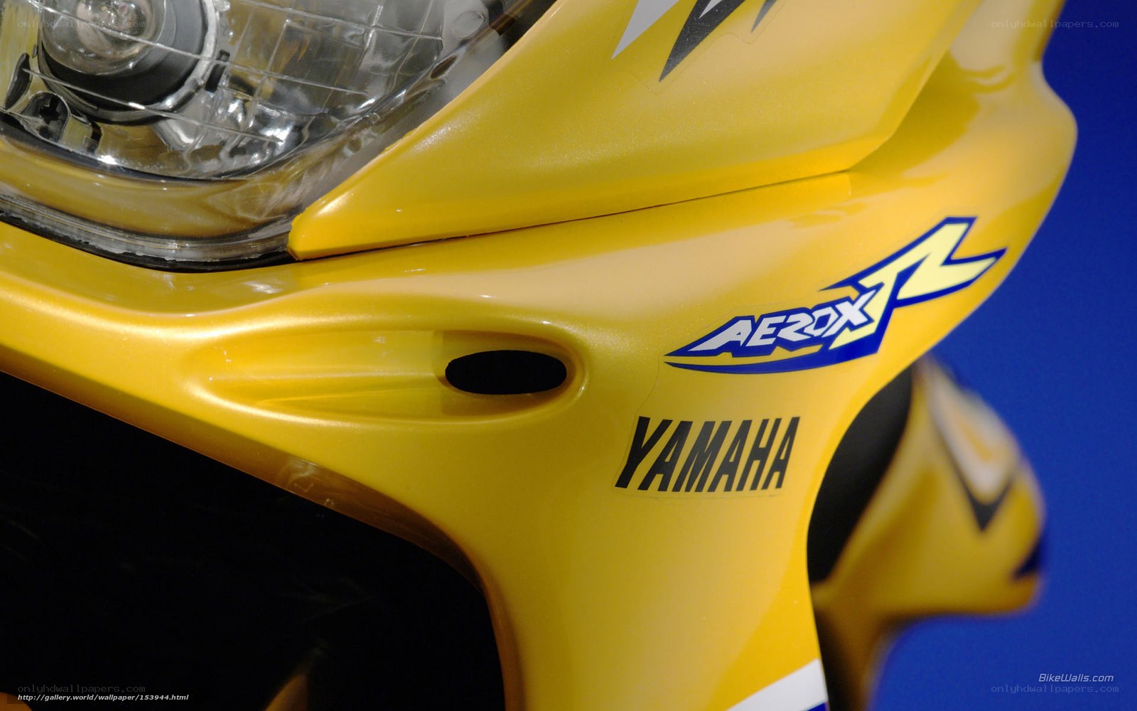 Yamaha Aerox motorcycle front