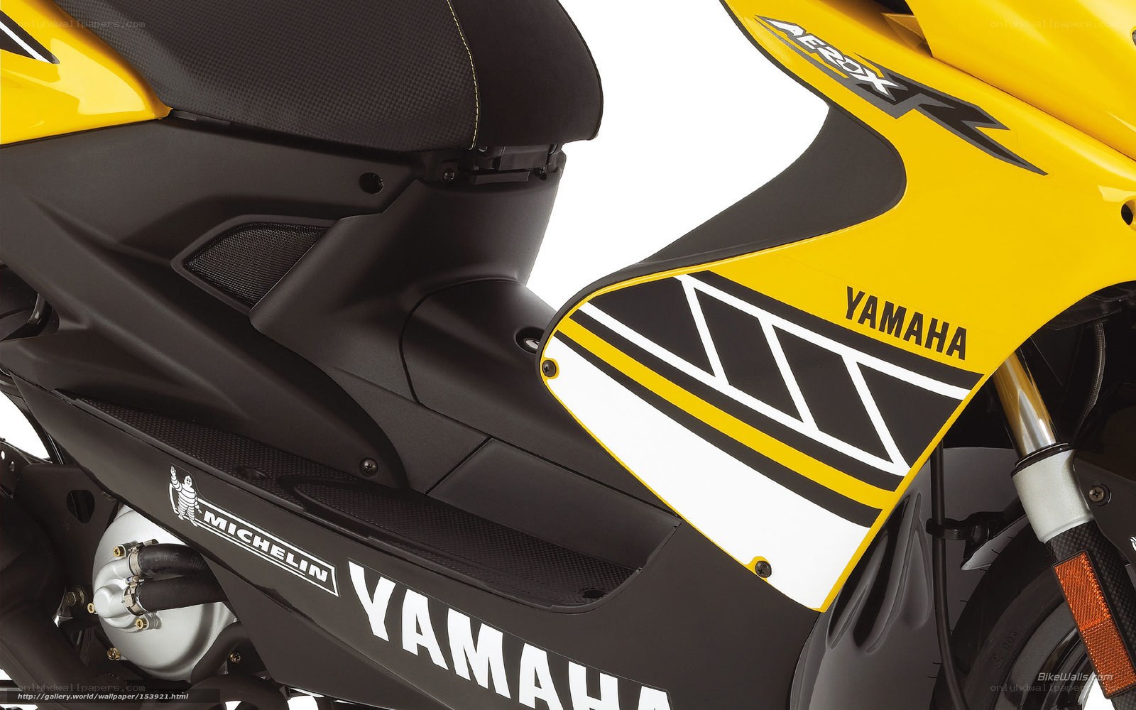 Yamaha Aerox scooter details
