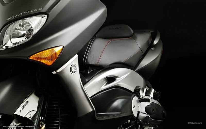 Yamaha Black Max scooter