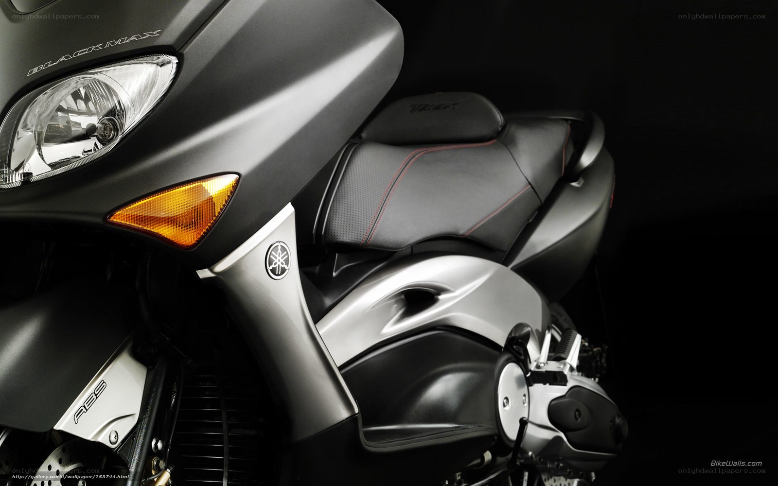 Yamaha Black Max scooter