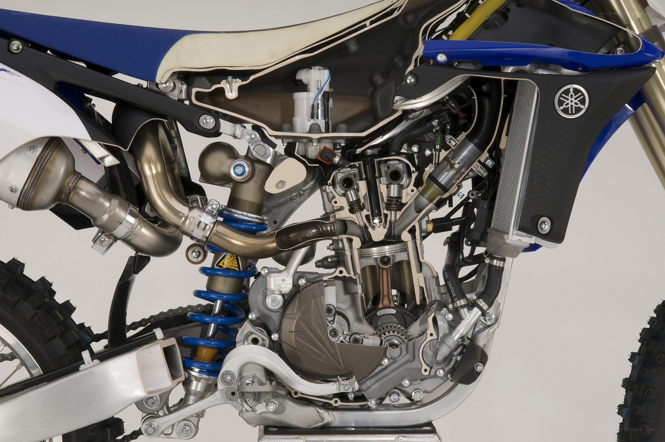 Yamaha dirt bike engine cutaway