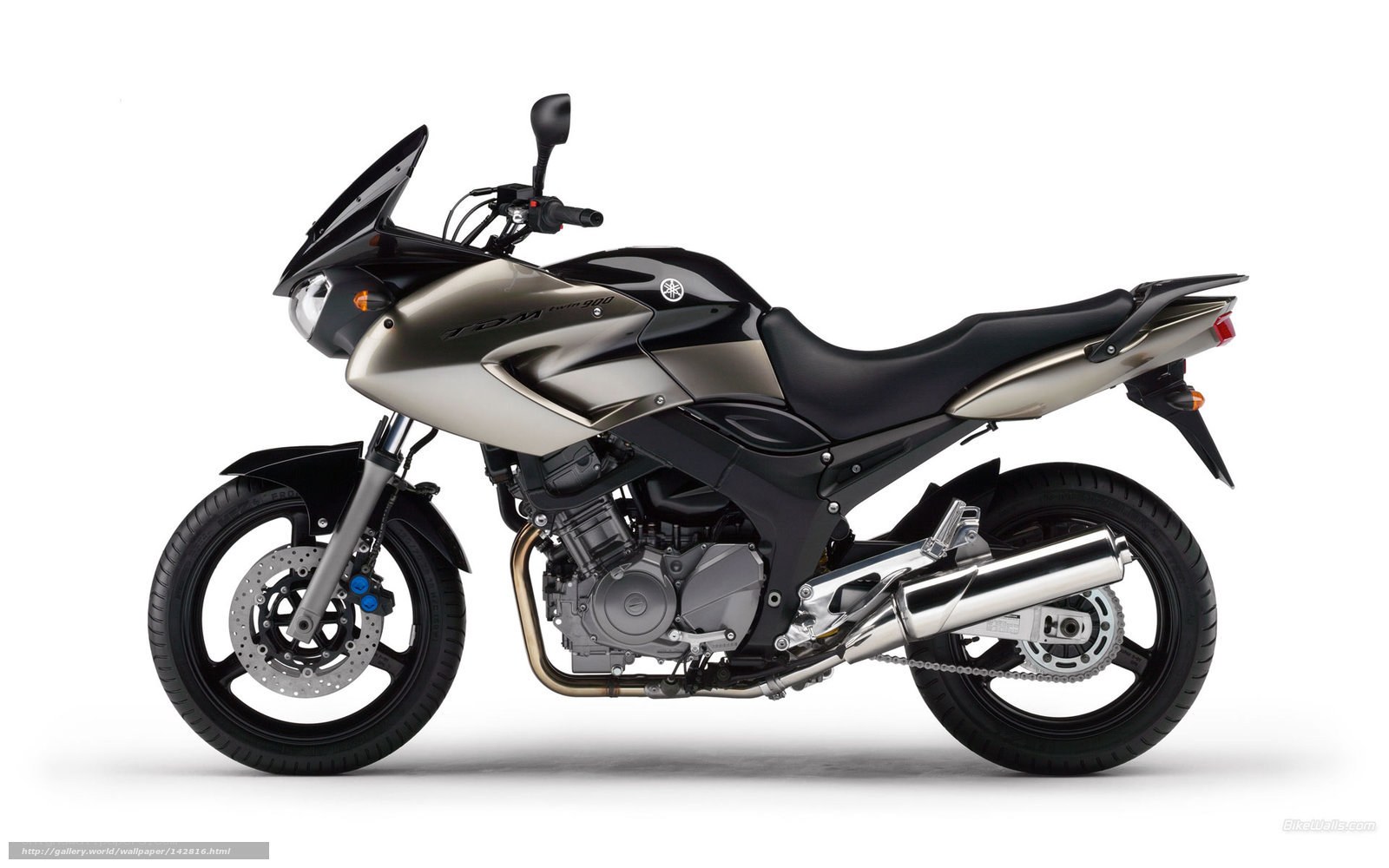 Yamaha FZS600 Fazer motorcycle