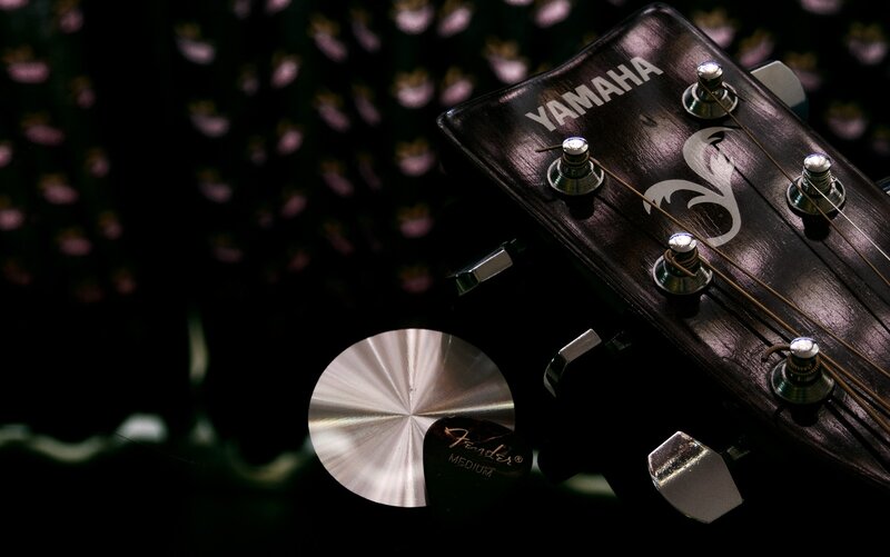 Yamaha guitar headstock close-up