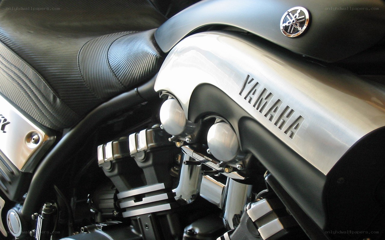 Yamaha motorcycle engine details