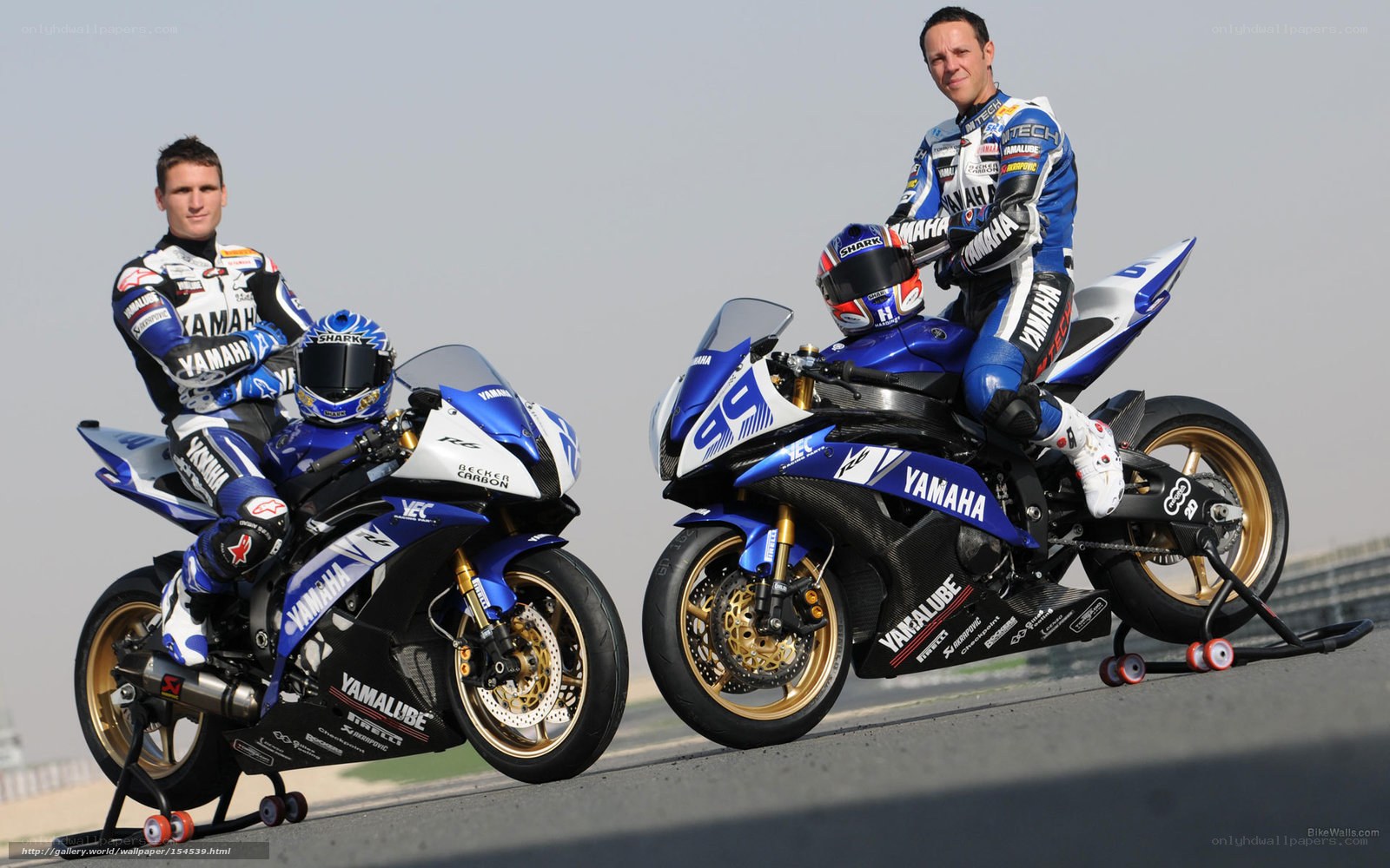 Yamaha motorcycle racers