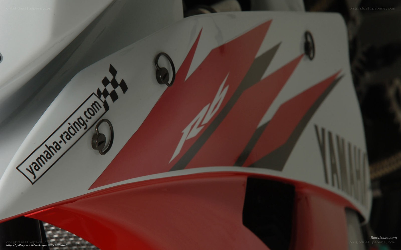 Yamaha R6 motorcycle panel