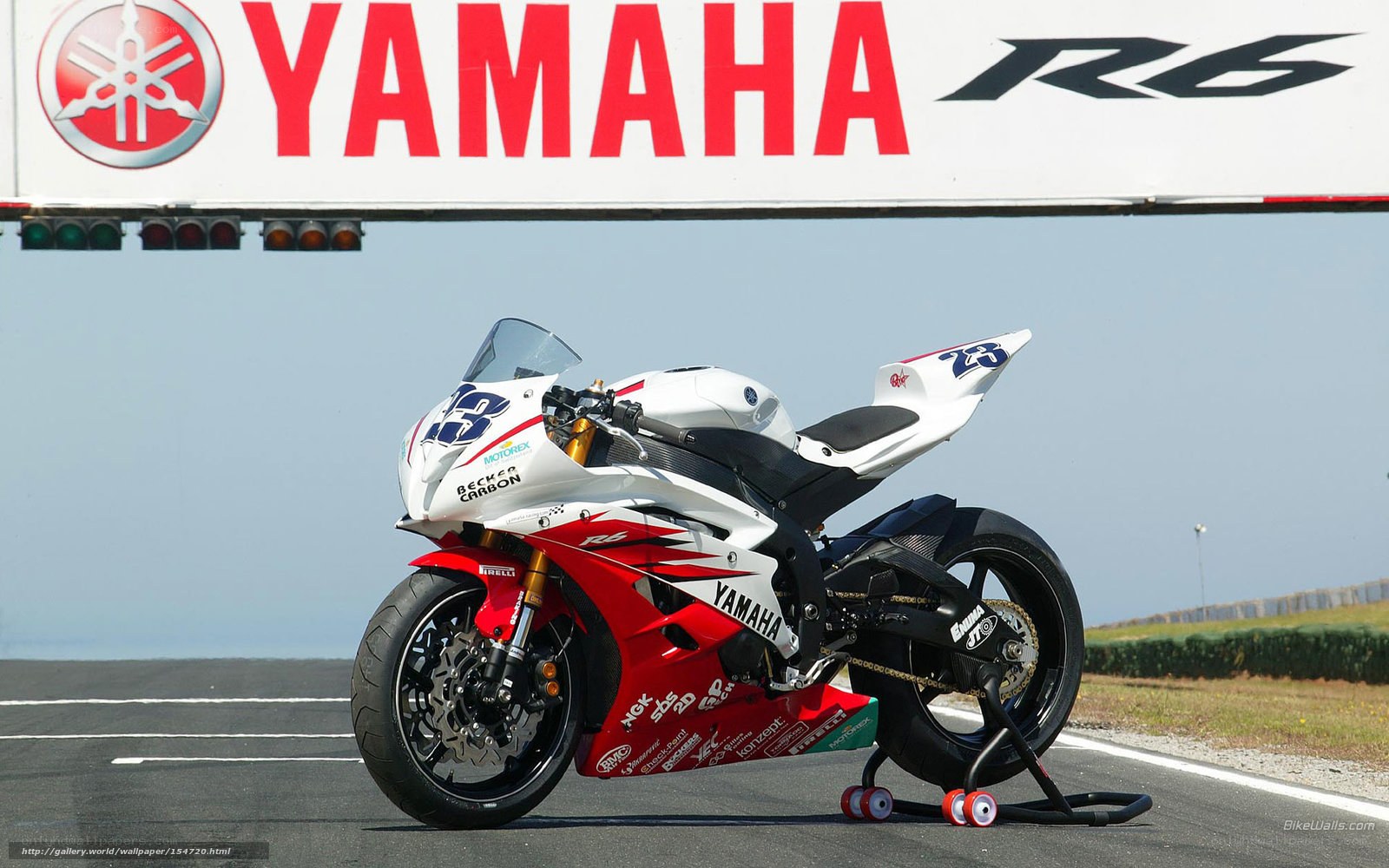 Yamaha R6 on racetrack
