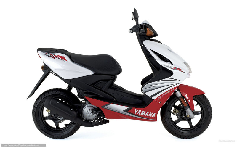 Yamaha scooter in white and red