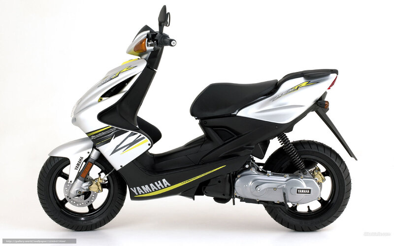 Yamaha scooter side profile