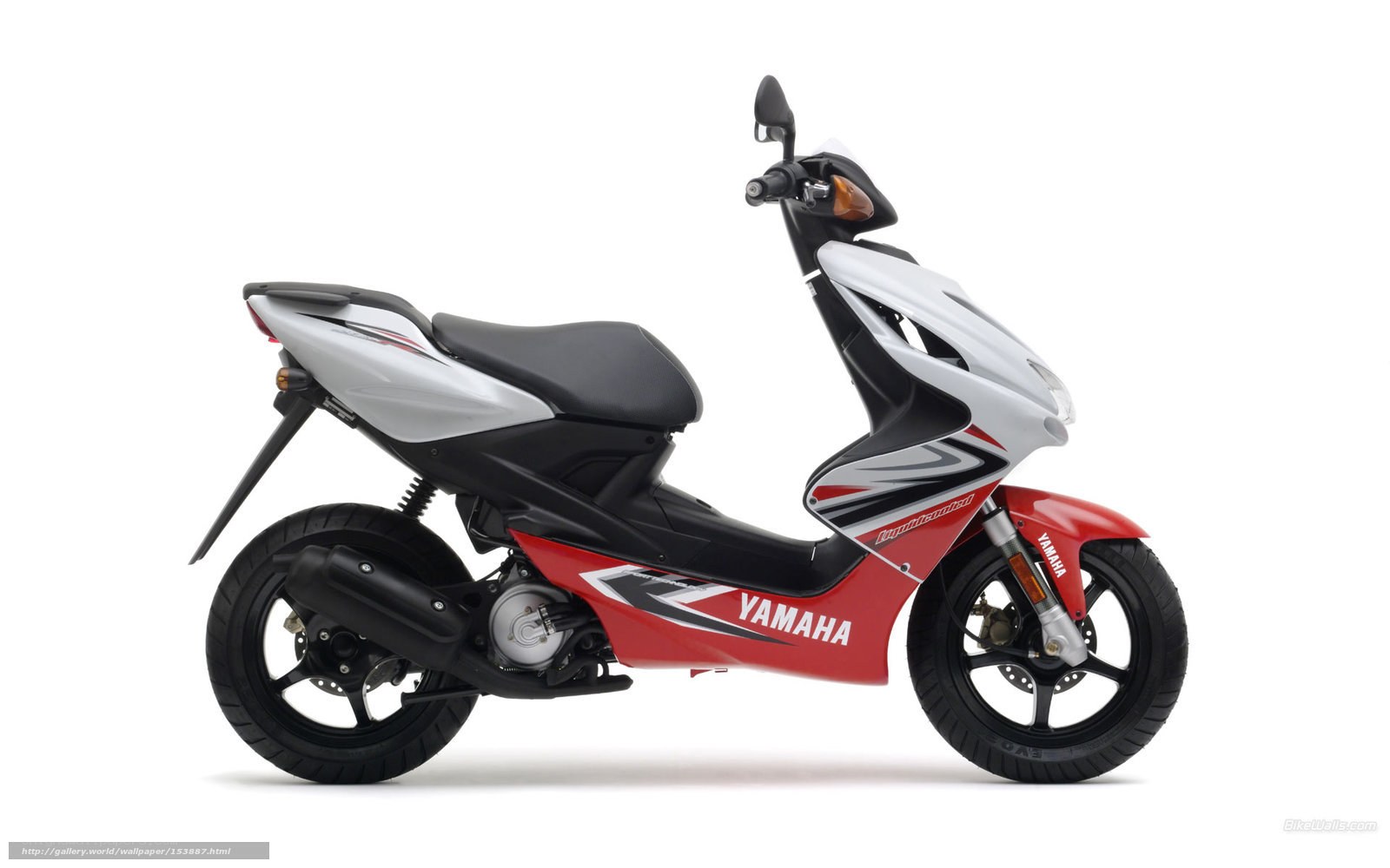 Yamaha scooter side profile