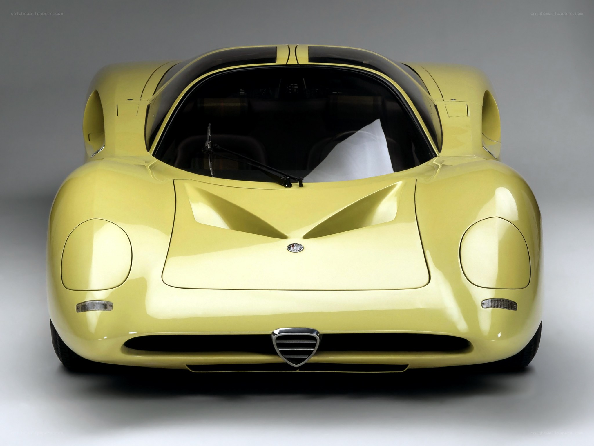 yellow Alfa Romeo race car