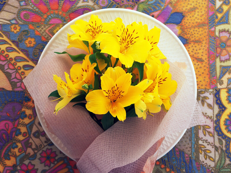 Yellow Alstroemeria Flowers — Calm