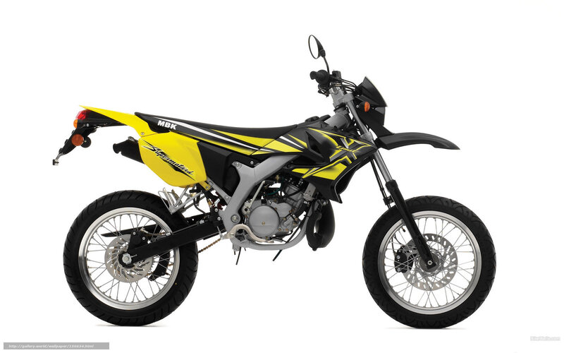 yellow and black dirt bike