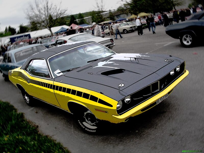 Yellow and Black Muscle Car — Active