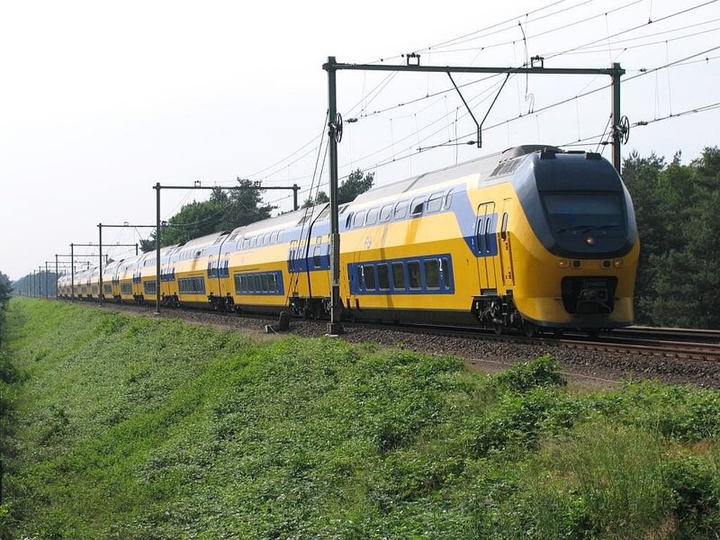 Yellow and Blue Train — Calm