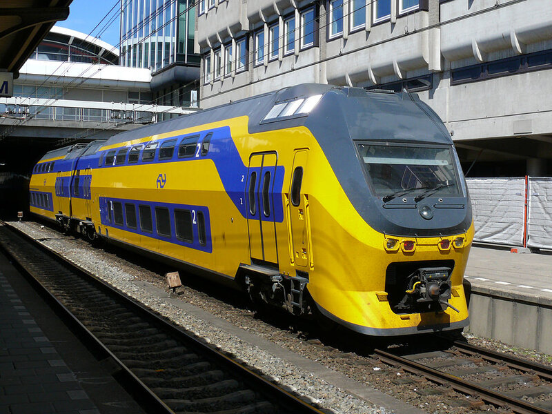 Yellow and Blue Train — Neutral