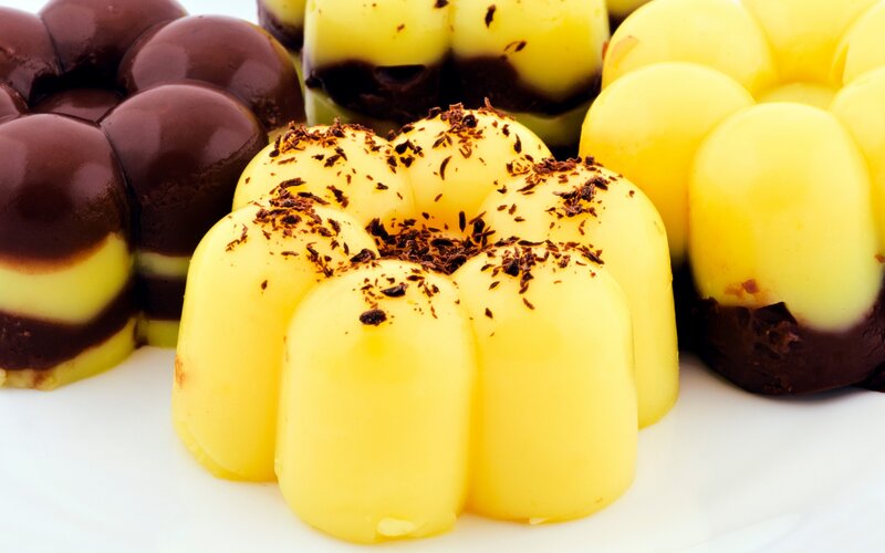 Yellow and Chocolate Desserts