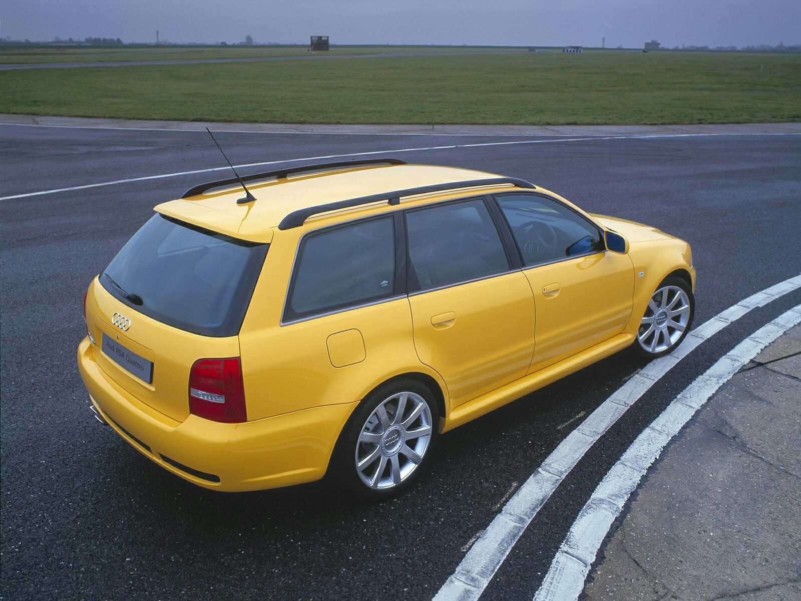 Yellow Audi RS4 Avant