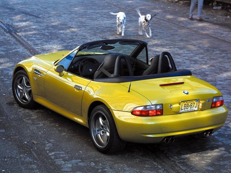 Yellow BMW Z3 Roadster — Calm