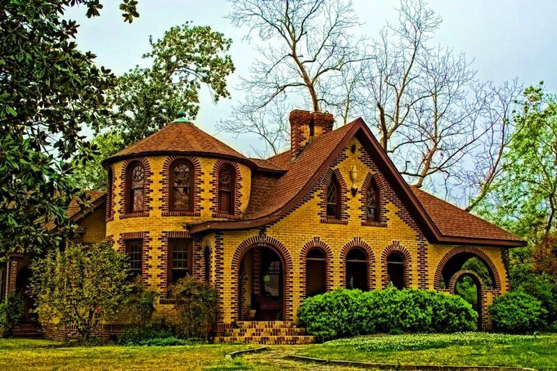Yellow Brick House — Serene