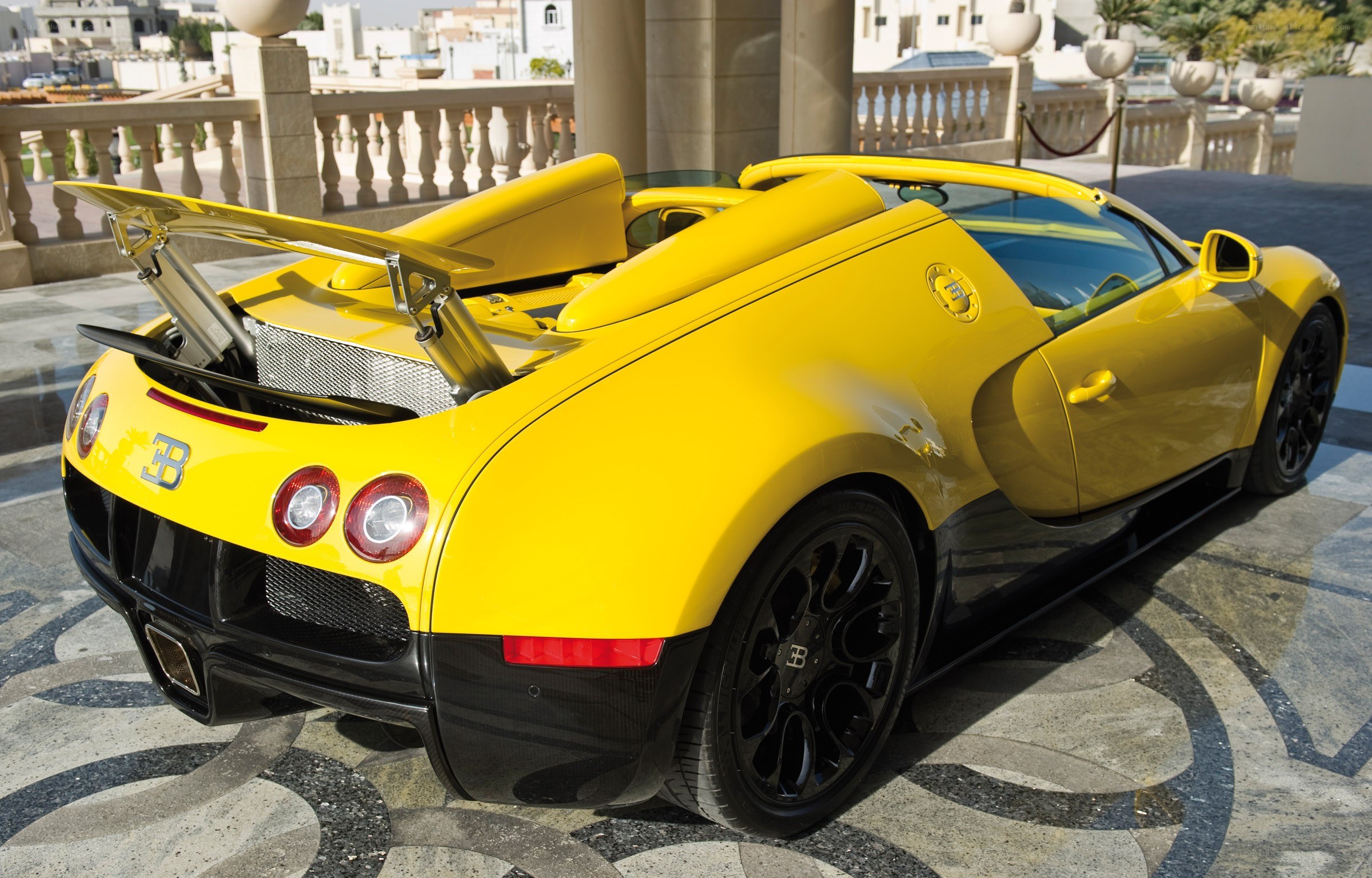 Yellow Bugatti Veyron