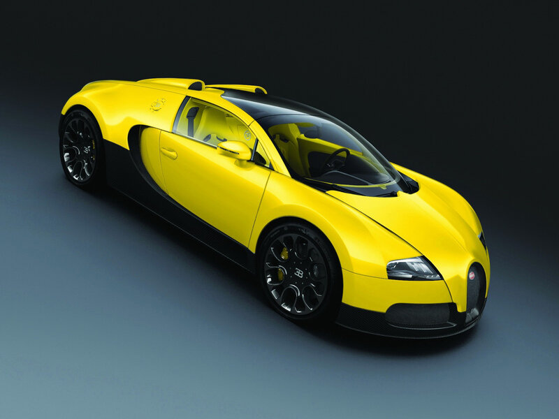 Yellow Bugatti Veyron — Dramatic, Photograph