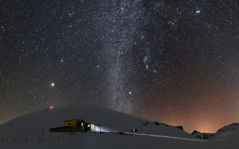 Yellow Cabin in Snow — Black
