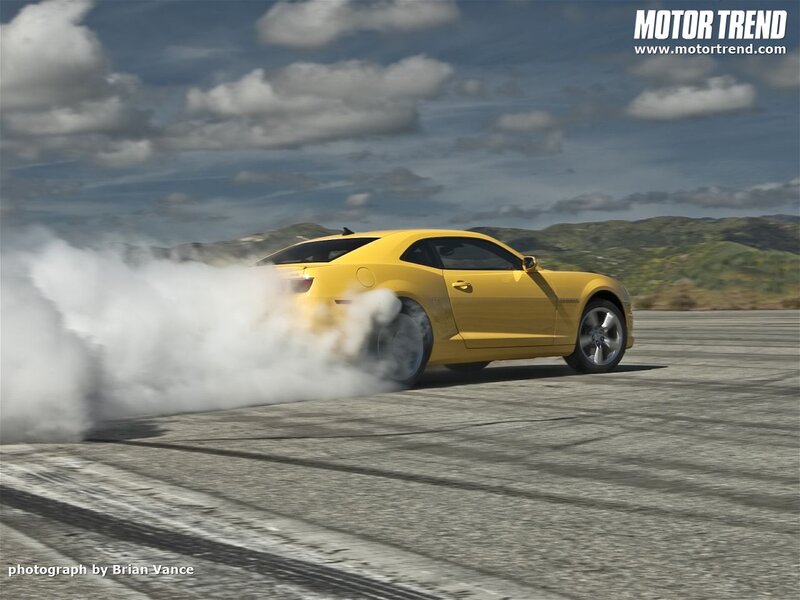 Yellow Car Drifting — Dynamic