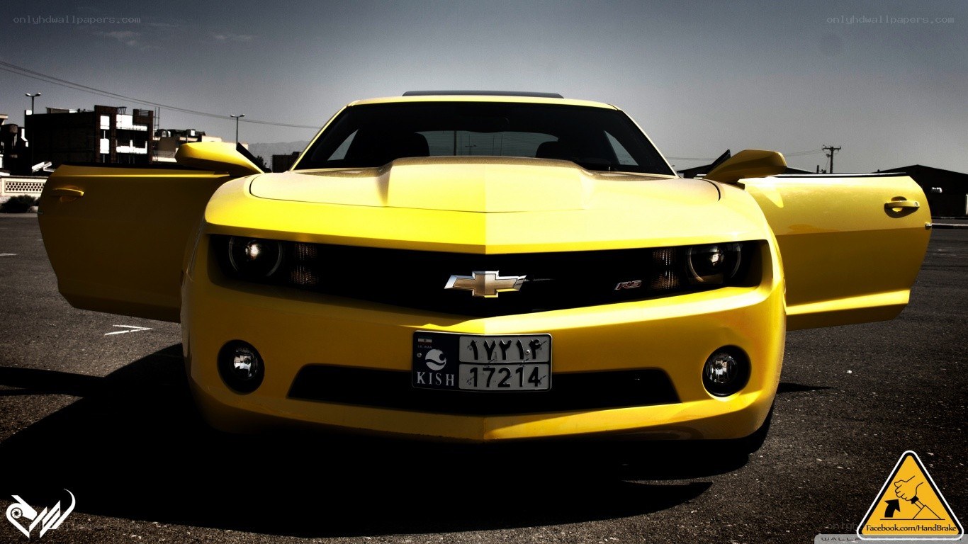 yellow chevrolet camaro