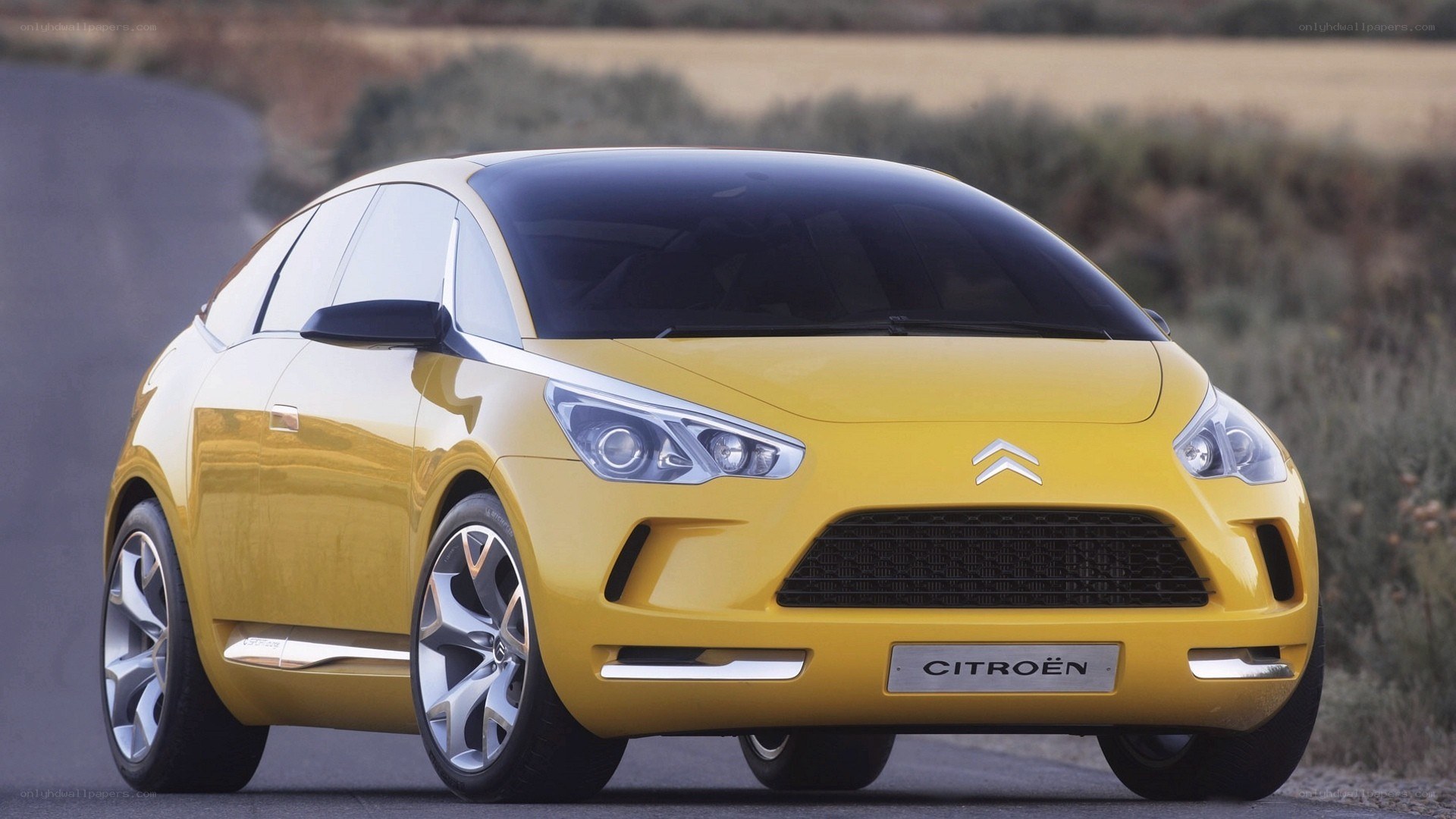Yellow Citroën concept car