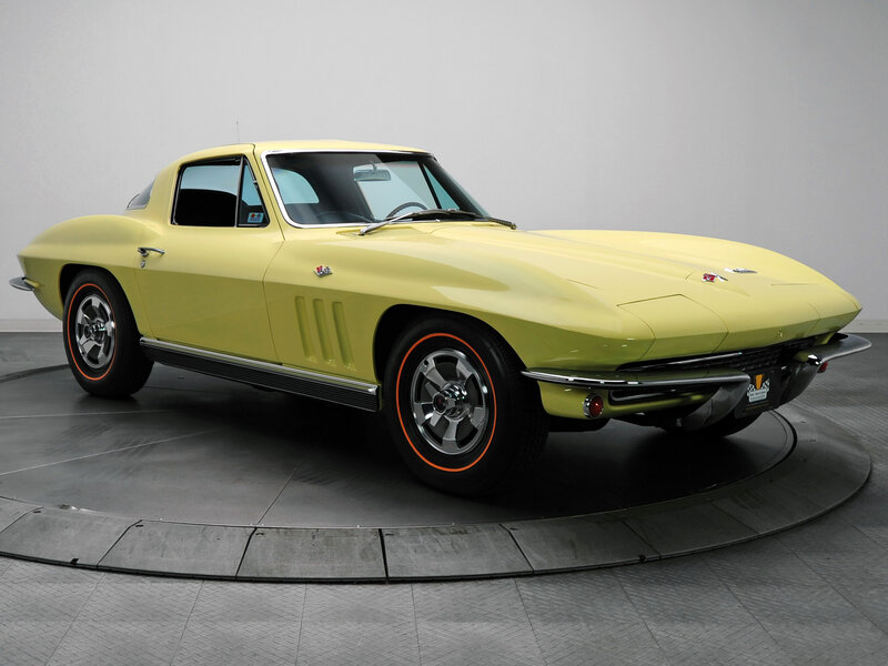 Yellow Classic Car — Neutral, Photograph