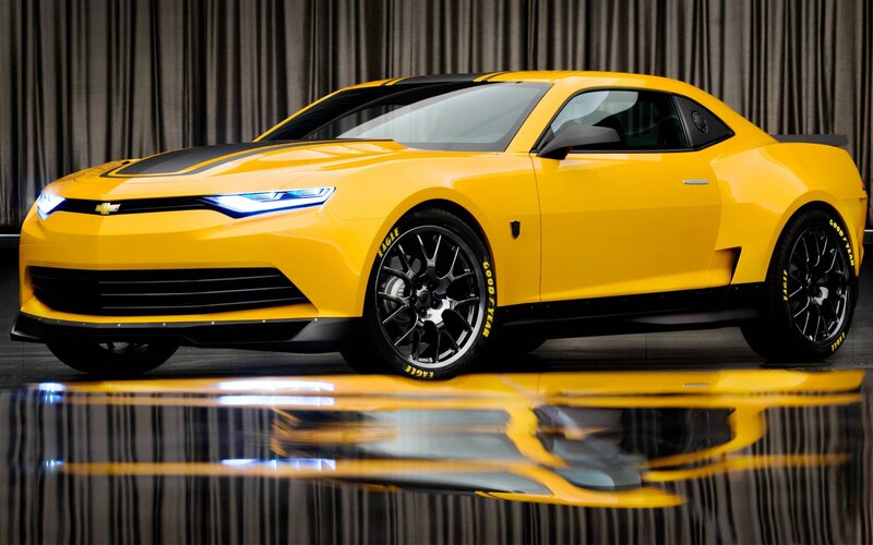 Yellow Concept Car — Dramatic, Photograph, Tires
