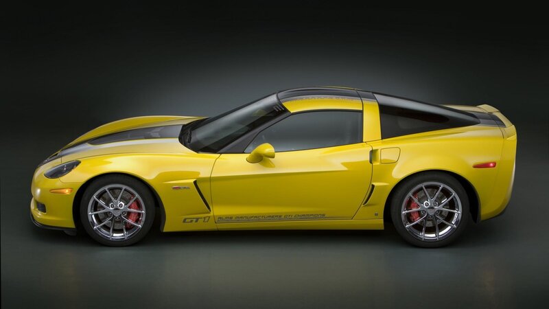 yellow corvette gt1 sports car