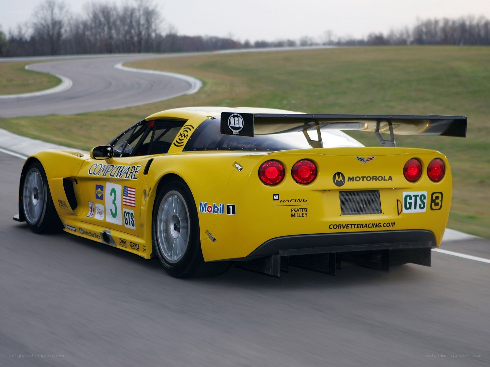 yellow corvette race car