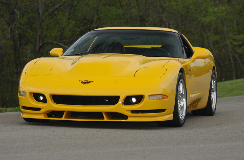 Yellow Corvette Sports Car — Calm