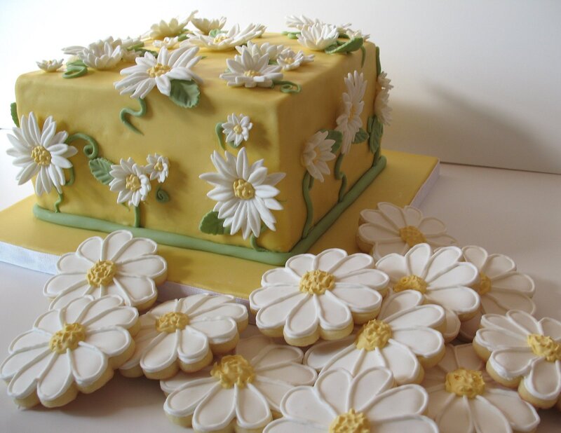Yellow Daisy Cake — Festive