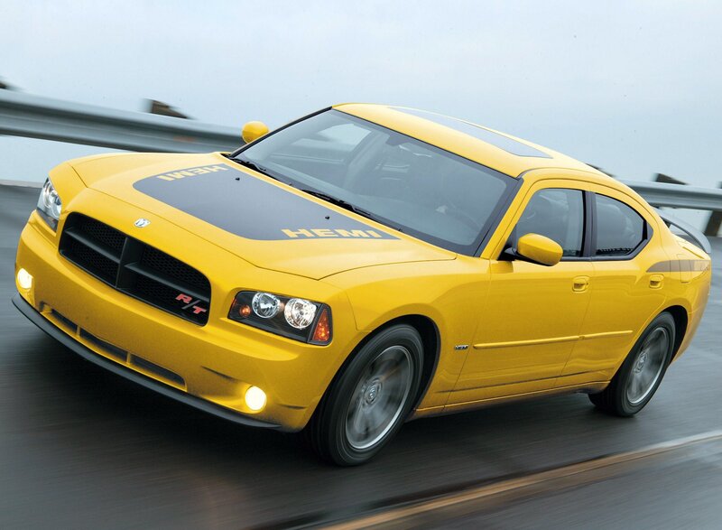 yellow dodge charger r/t in motion