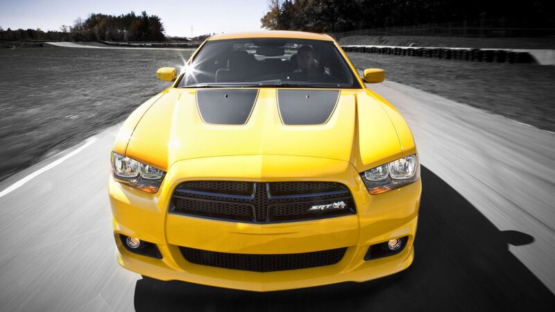 yellow dodge charger srt8