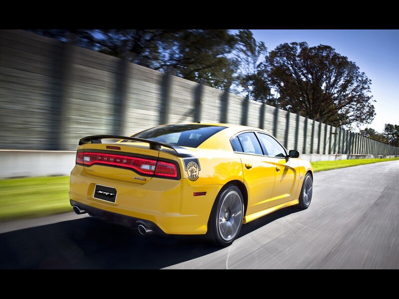 yellow dodge charger srt8