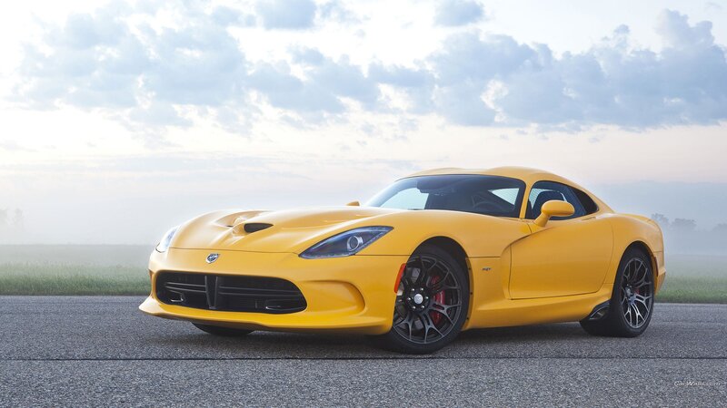 yellow dodge viper sports car