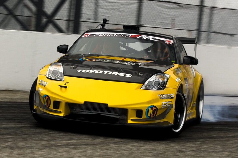 yellow drift race car