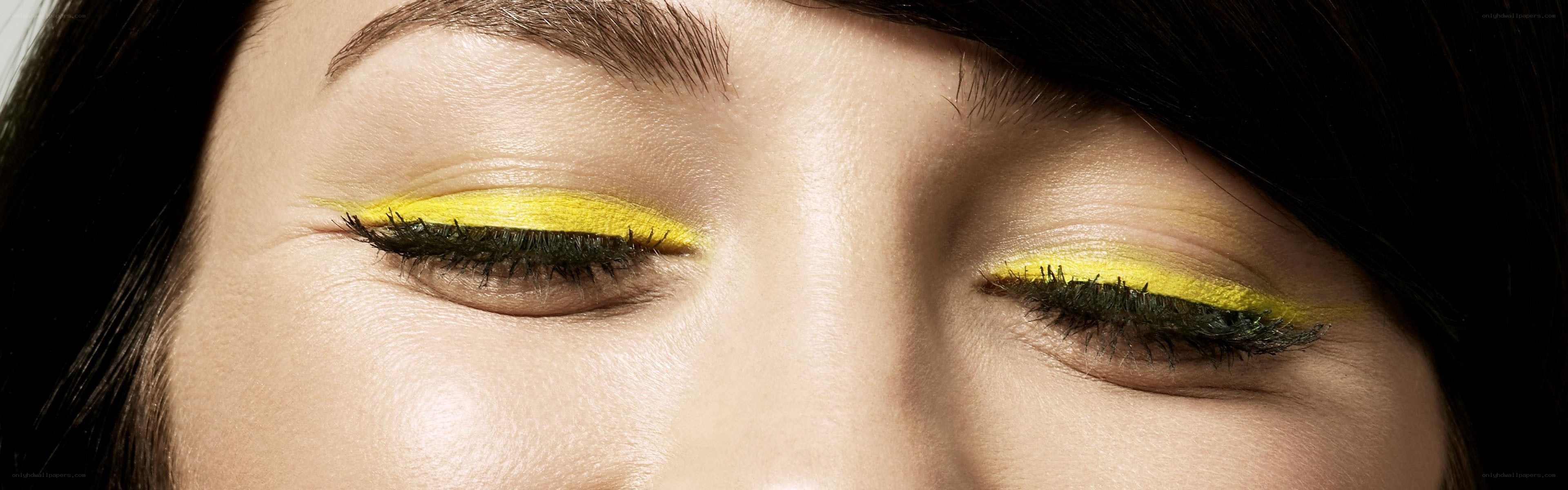 yellow eyeliner close-up