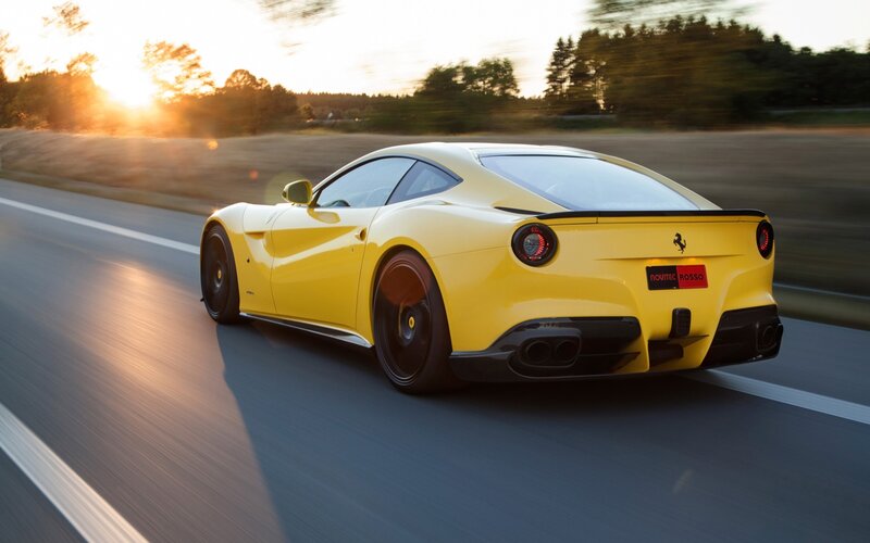 Yellow Ferrari F12berlinetta — Dynamic